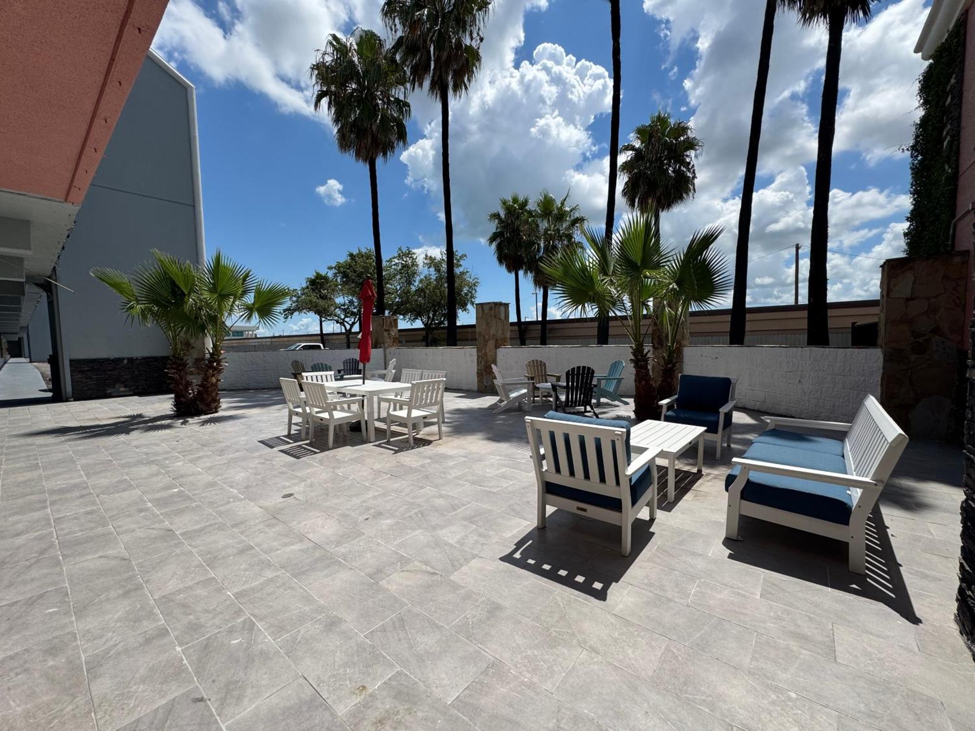 Hotel Baymont By Wyndham Corpus Christi Airport Esterno foto